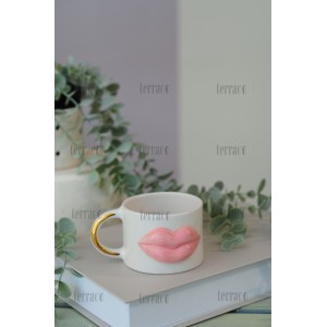 Pembe Dudak Altın Detay Kulp 