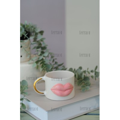 Pembe Dudak Altın Detay Kulp 